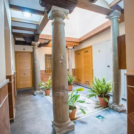 Apartamento Centrico A 10 Minutos De La Alhambra Granada Exterior photo